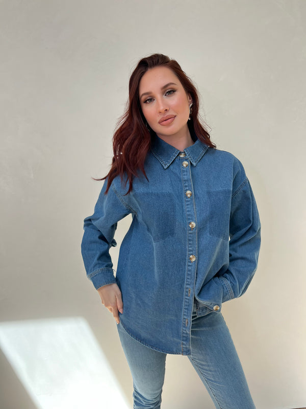 Buttoned Denim Shirt with Contract Shadow Pocket