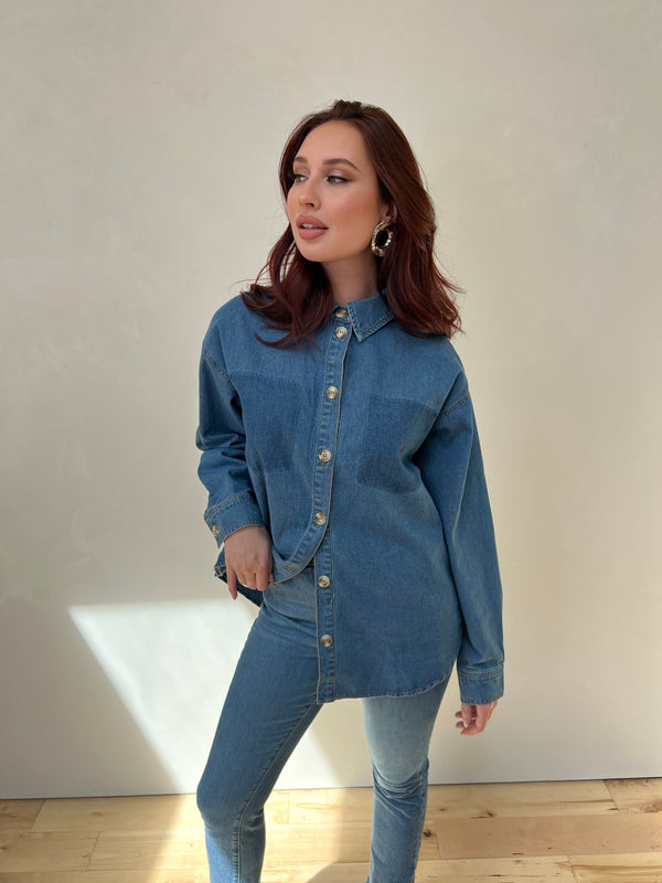 Buttoned Denim Shirt with Contract Shadow Pocket